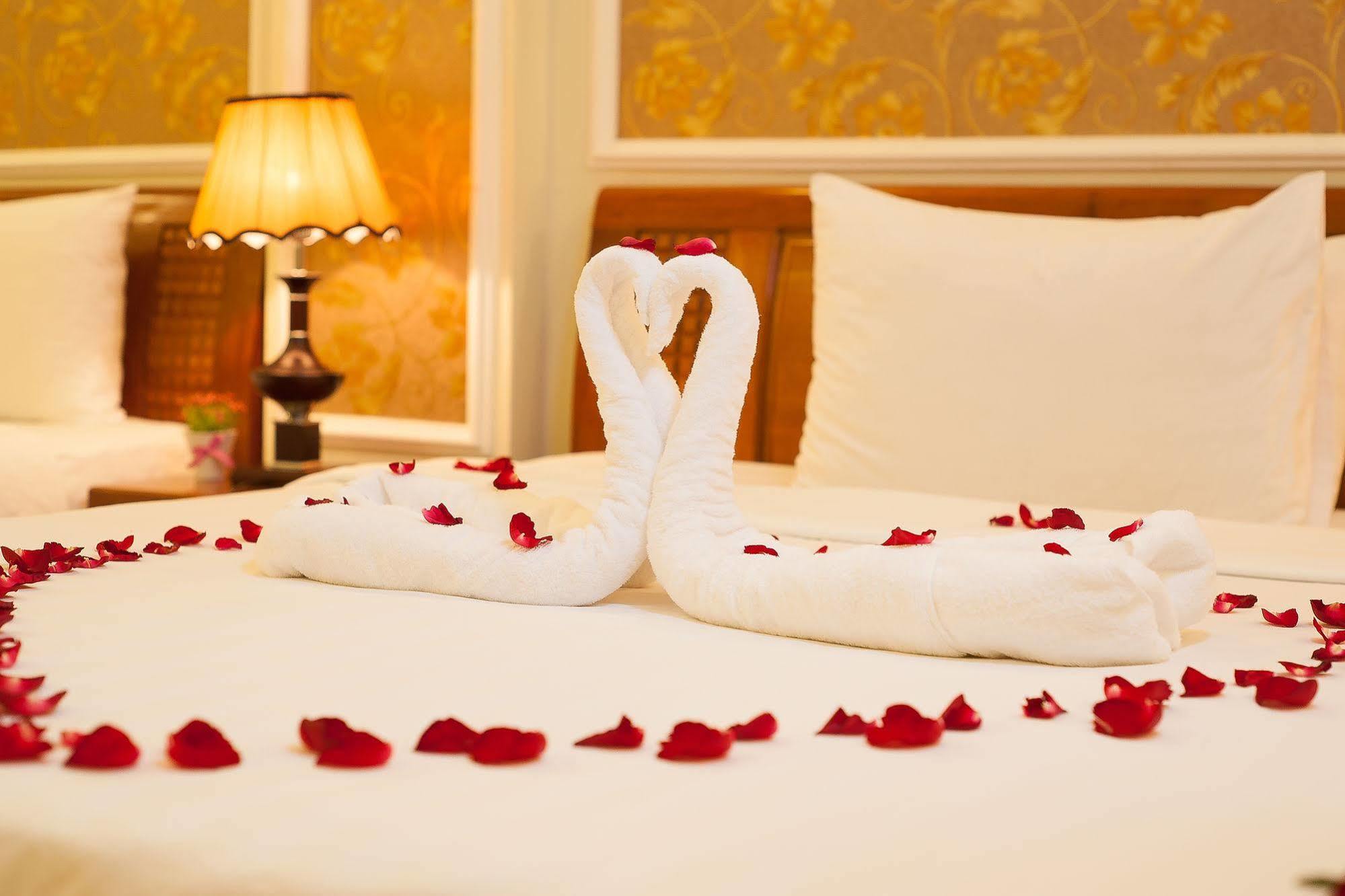 Delica Premium Hotel Hanoi Eksteriør billede